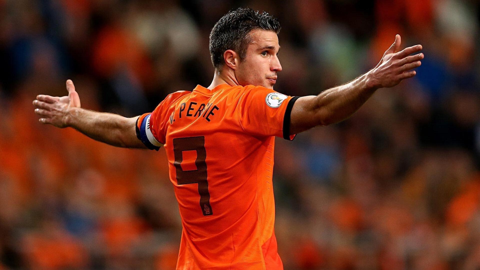 转会窗开启逾十日 申花海港引援重质轻量 新赛季争冠格局初现端